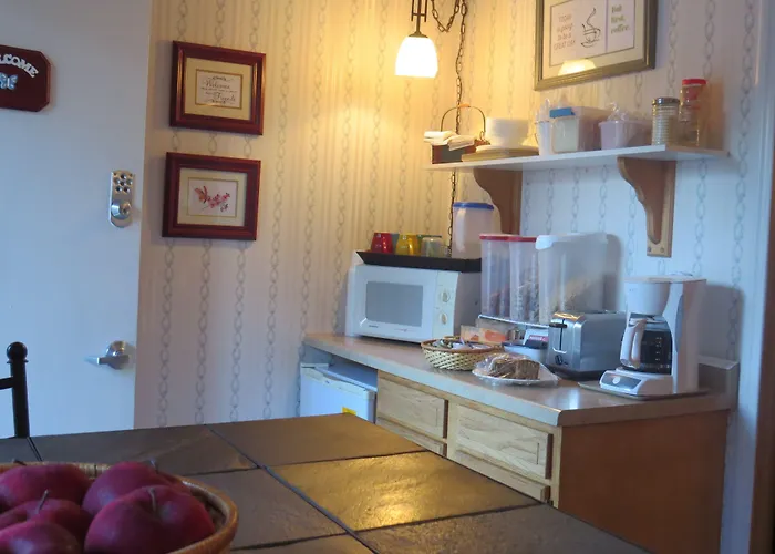 The Pines Country Motel 2*