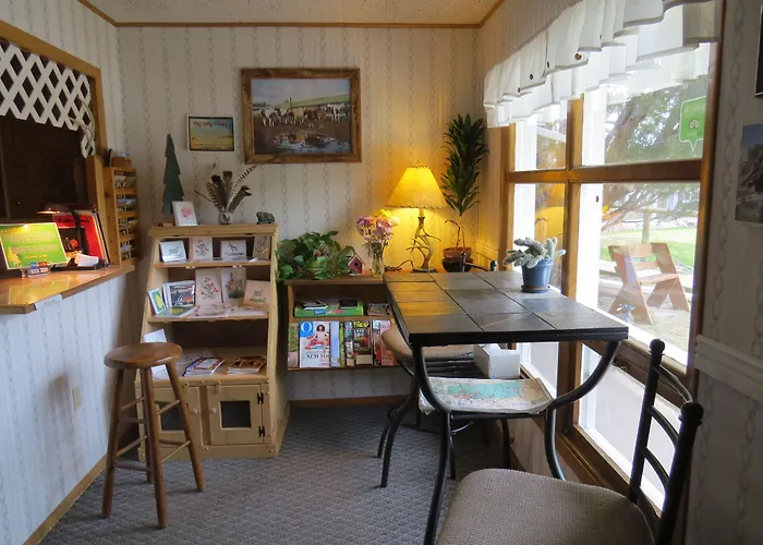 The Pines Country Motel 2*