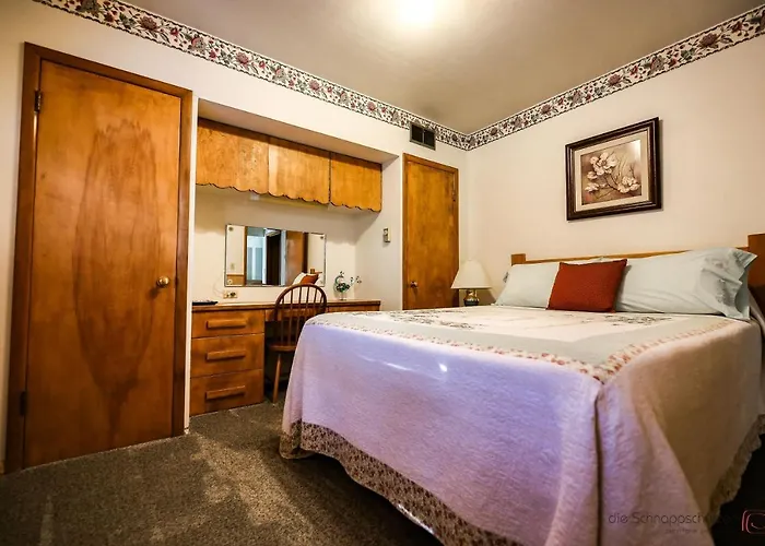 The Pines Country Motel Newcastle
